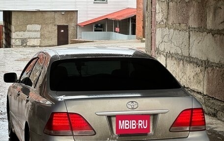 Toyota Crown, 2004 год, 900 000 рублей, 4 фотография