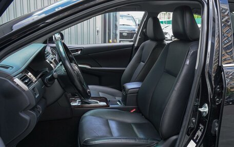 Toyota Camry, 2017 год, 2 500 000 рублей, 10 фотография