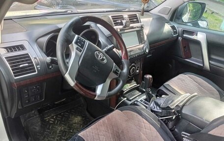 Toyota Land Cruiser Prado 150 рестайлинг 2, 2014 год, 3 650 000 рублей, 6 фотография