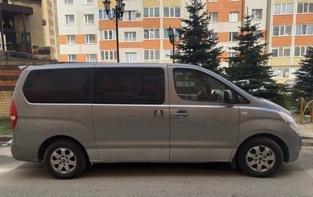 Hyundai Grand Starex Grand Starex I рестайлинг 2, 2011 год, 1 400 000 рублей, 3 фотография