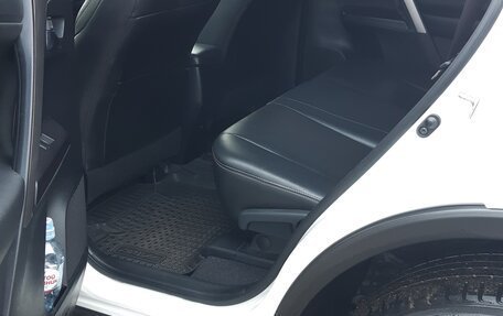 Toyota RAV4, 2016 год, 2 350 000 рублей, 2 фотография