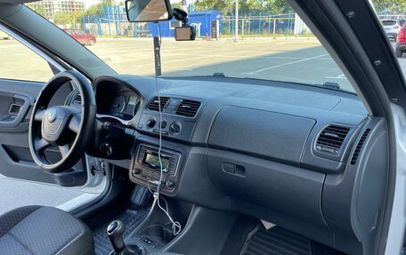 Skoda Fabia II, 2010 год, 650 000 рублей, 12 фотография