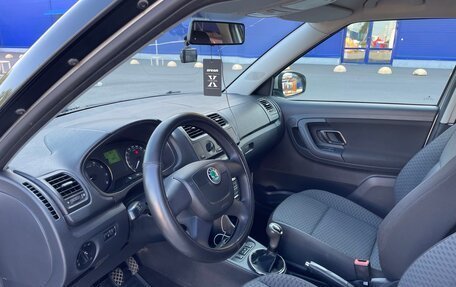 Skoda Fabia II, 2010 год, 650 000 рублей, 13 фотография