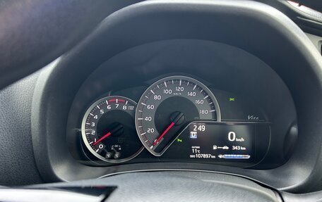 Toyota Vitz, 2019 год, 1 210 000 рублей, 21 фотография