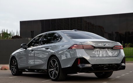 BMW 5 серия, 2024 год, 7 850 000 рублей, 13 фотография