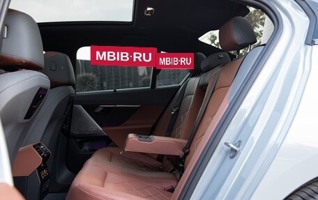 BMW 5 серия, 2024 год, 7 850 000 рублей, 34 фотография
