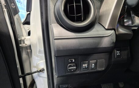 Toyota RAV4, 2015 год, 2 090 000 рублей, 17 фотография
