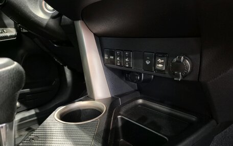 Toyota RAV4, 2015 год, 2 090 000 рублей, 22 фотография