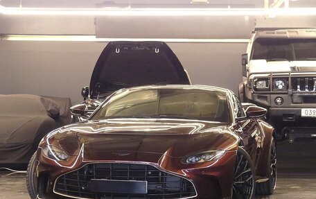 Aston Martin V12 Vantage, 2023 год, 41 200 000 рублей, 2 фотография