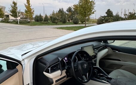 Toyota Camry, 2021 год, 3 999 900 рублей, 7 фотография