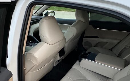 Toyota Camry, 2021 год, 3 999 900 рублей, 8 фотография
