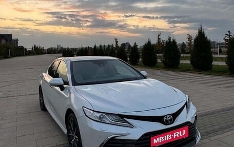 Toyota Camry, 2021 год, 3 999 900 рублей, 2 фотография