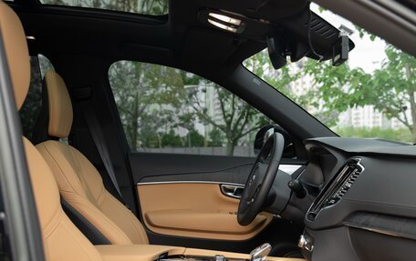 Volvo XC90 II рестайлинг, 2023 год, 7 350 000 рублей, 14 фотография