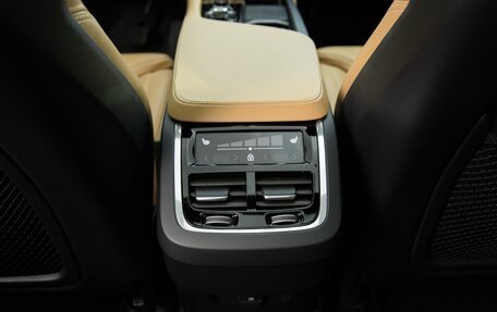 Volvo XC90 II рестайлинг, 2023 год, 7 350 000 рублей, 28 фотография