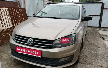 Volkswagen Polo VI (EU Market), 2015 год, 800 000 рублей, 4 фотография