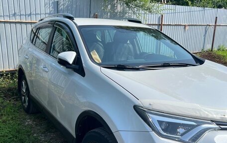 Toyota RAV4, 2019 год, 3 600 000 рублей, 6 фотография
