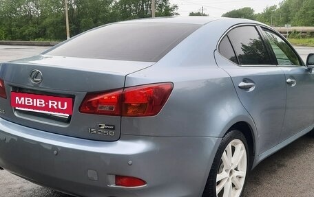 Lexus IS II рестайлинг 2, 2006 год, 1 450 000 рублей, 2 фотография