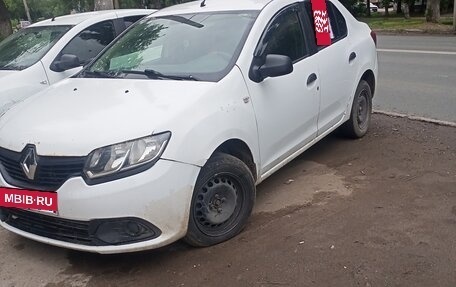 Renault Logan II, 2018 год, 380 000 рублей, 2 фотография