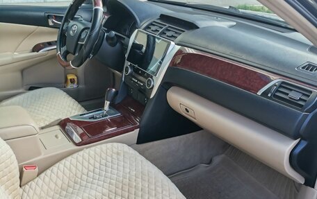 Toyota Camry, 2014 год, 1 800 000 рублей, 8 фотография