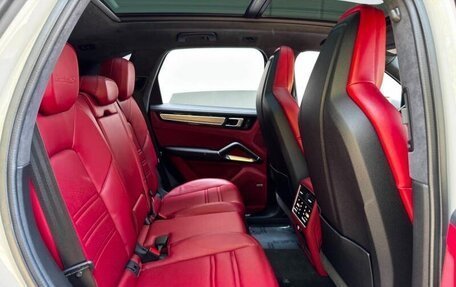 Porsche Cayenne III, 2022 год, 13 030 000 рублей, 16 фотография