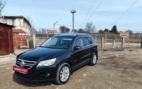 Volkswagen Tiguan I, 2010 год, 1 300 000 рублей, 2 фотография