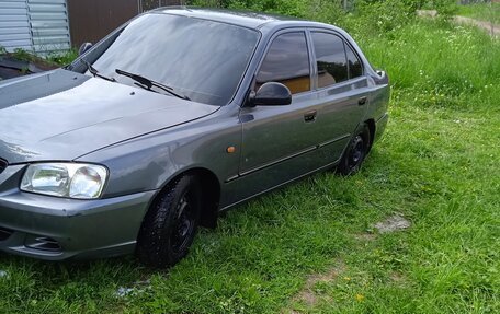 Hyundai Accent II, 2004 год, 250 000 рублей, 3 фотография