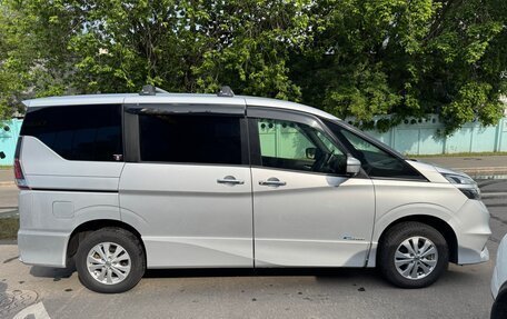 Nissan Serena IV, 2017 год, 2 150 000 рублей, 4 фотография