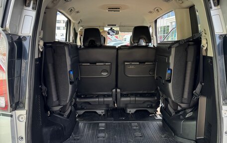 Nissan Serena IV, 2017 год, 2 150 000 рублей, 11 фотография