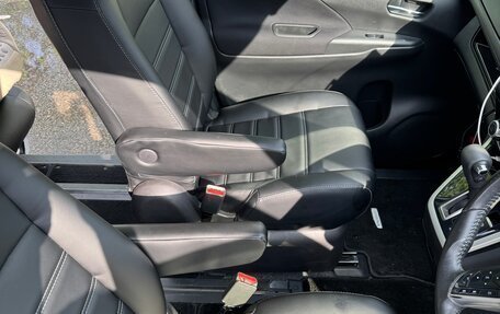 Nissan Serena IV, 2017 год, 2 150 000 рублей, 12 фотография