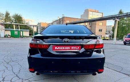 Toyota Camry, 2017 год, 2 900 000 рублей, 4 фотография