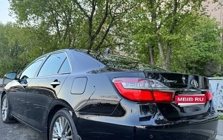 Toyota Camry, 2017 год, 2 900 000 рублей, 9 фотография