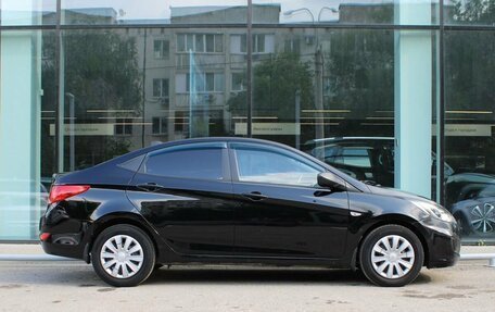 Hyundai Solaris II рестайлинг, 2014 год, 1 000 000 рублей, 4 фотография