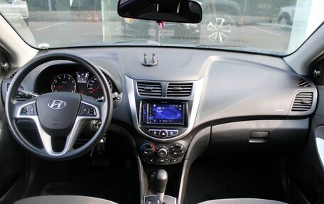 Hyundai Solaris II рестайлинг, 2014 год, 1 000 000 рублей, 11 фотография