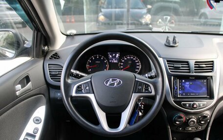 Hyundai Solaris II рестайлинг, 2014 год, 1 000 000 рублей, 12 фотография