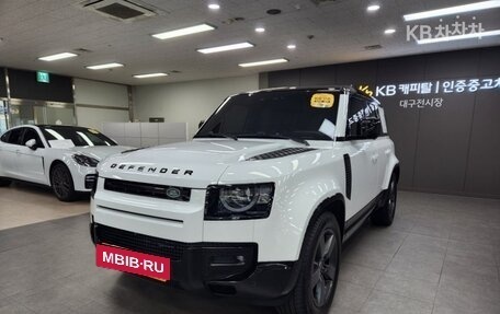 Land Rover Defender II, 2022 год, 7 700 000 рублей, 2 фотография