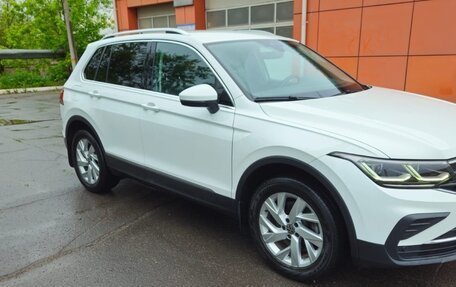 Volkswagen Tiguan II, 2021 год, 3 250 000 рублей, 5 фотография