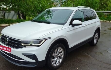 Volkswagen Tiguan II, 2021 год, 3 250 000 рублей, 4 фотография