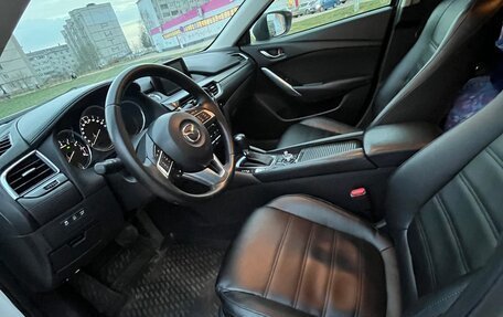 Mazda 6, 2016 год, 1 950 000 рублей, 11 фотография