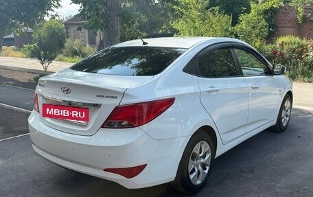 Hyundai Solaris II рестайлинг, 2014 год, 1 150 000 рублей, 3 фотография