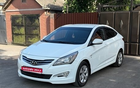 Hyundai Solaris II рестайлинг, 2014 год, 1 150 000 рублей, 2 фотография