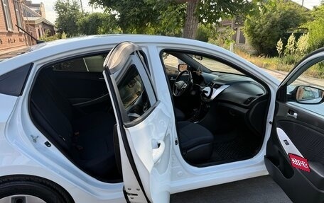 Hyundai Solaris II рестайлинг, 2014 год, 1 150 000 рублей, 7 фотография