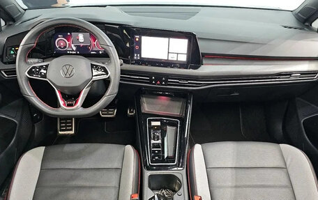 Volkswagen Golf GTI, 2022 год, 2 400 777 рублей, 6 фотография