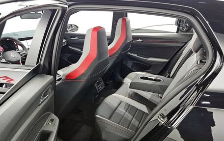Volkswagen Golf GTI, 2022 год, 2 400 777 рублей, 14 фотография