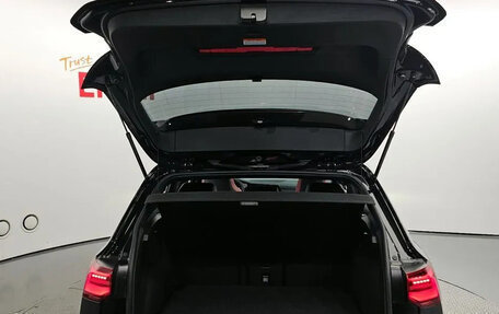 Volkswagen Golf GTI, 2022 год, 2 400 777 рублей, 18 фотография