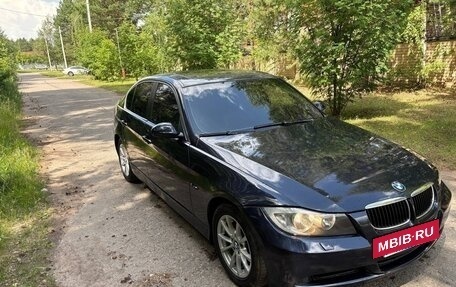 BMW 3 серия, 2005 год, 1 000 000 рублей, 8 фотография