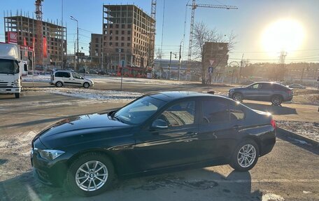 BMW 3 серия, 2018 год, 2 400 000 рублей, 3 фотография