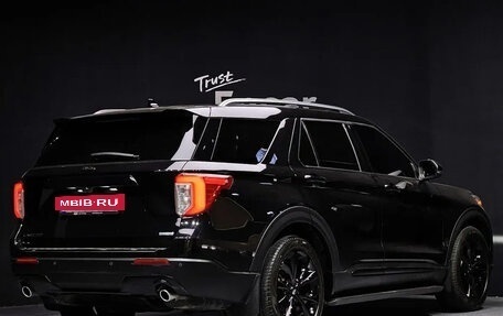 Ford Explorer VI, 2022 год, 2 700 777 рублей, 3 фотография