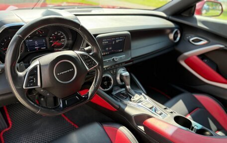 Chevrolet Camaro VI, 2019 год, 2 000 000 рублей, 10 фотография