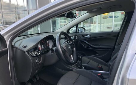 Opel Astra K, 2019 год, 1 375 000 рублей, 9 фотография