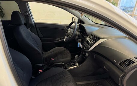 Hyundai Solaris II рестайлинг, 2014 год, 990 000 рублей, 9 фотография
